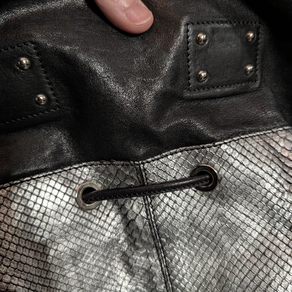 Barbara Bui Genuine Snakeskin Exotic Silver Leather Bucket Bag LARGE Italian - Picture 4 of 14
